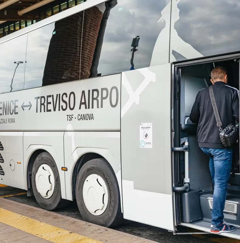 Treviso ↔ Mestre / Piazzale Roma: ônibus expresso ATVO